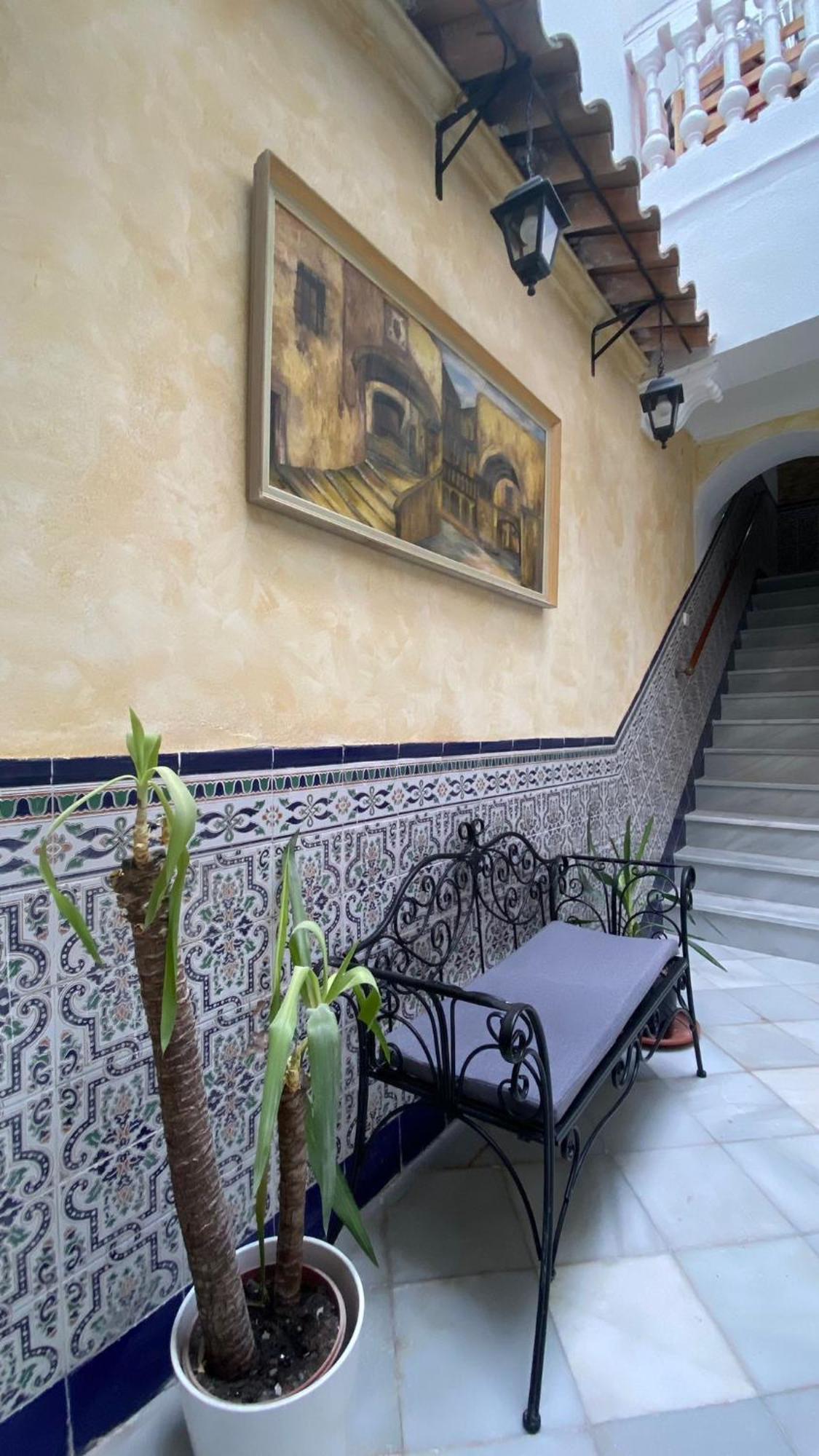 Patio Andalusi Junto A La Vina Apartment Cadiz Exterior photo