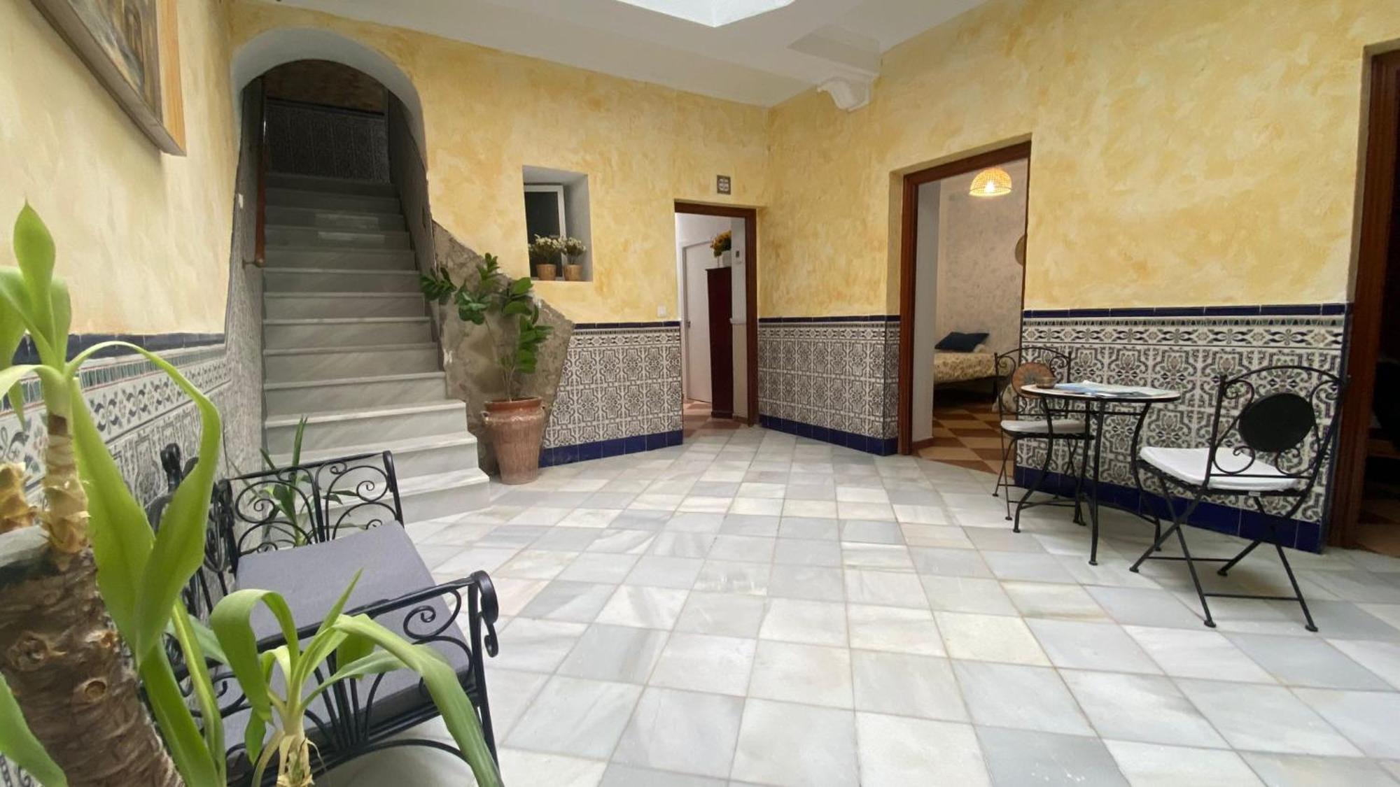 Patio Andalusi Junto A La Vina Apartment Cadiz Exterior photo